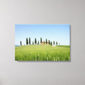 Boerderij in Toscane met cipressen canvas print (Voorkant)