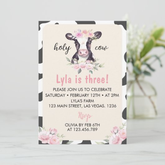 Boerderij Koe Birthday Uitnodiging (Staand voorkant)