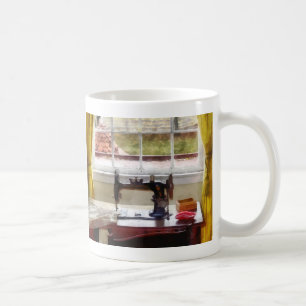 Boerderij met naaimachine koffiemok