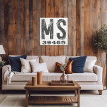 Boerderij rustieke staat postcode Mississippi Canvas Afdruk<br><div class="desc">Dit rustieke teken is een eenvoudige manier om uw liefde voor thuis te tonen. De postcode kan worden gepersonaliseerd met elke postcode in de staat. Maakt een geweldig cadeau. Creëer door Simply Farmhouse Press.</div>