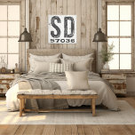 Boerderij rustieke staat postcode Zuid Dakota Canvas Afdruk<br><div class="desc">Dit rustieke teken is een eenvoudige manier om uw liefde voor thuis te tonen. De postcode kan worden gepersonaliseerd met elke postcode in de staat. Maakt een geweldig cadeau. Creëer door Simply Farmhouse Press.</div>