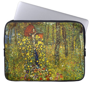 Boerderij tuin met Crucifix door Gustav Klimt Laptop Sleeve