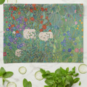 Boerderij tuin met zonnebloemen door Gustav Klimt Theedoek (Gevouwen)