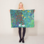 Boerderij tuin met zonnebloemen, Gustav Klimt Fleece Deken<br><div class="desc">Gustav Klimt (14 juli 1862 - 6 februari 1918) was een Oostenrijkse symboliek schilder en een van de meest prominente leden van de Wenen Secessiebeweging. Klimt wordt genoteerd voor zijn schilderijen, moorden, schetsen en andere voorwerpen. Naast zijn figuurwerk, dat onder meer bestaat uit aantijgingen en portretten, schilderde hij landschappen. Onder...</div>