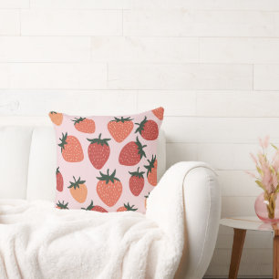 Boerderij-verse aardbeien op roze kussen
