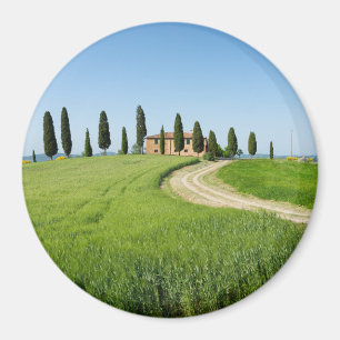 Boerderij villa met cypersbomen in Toscane Magneet