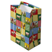 Boerderijdieren en geruite patchworkdeken medium cadeauzakje (Voorkant Gekanteld)