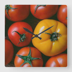 Boerderijen Kleine roodtomaten en geeltomaten Vierkante Klok