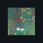 Boertuin met zonnebloem door Klimt,  bloemen Canvas Afdruk<br><div class="desc">Farmergarden met zonnebloem (1905/06) van Gustav Klimt is een Victoriaans Era Symbolisme fijn kunstschilderij. Een natuur scène met allerlei bloemen en zonnebloemen in een tuin op een boerderij. Over de kunstenaar: Gustav Klimt (1862-1918) was een Oostenrijkse symbolistische schilder en een van de meest prominente leden van de beweging "Art Nouveau"...</div>