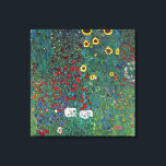 Boertuin met zonnebloem door Klimt,  bloemen Canvas Afdruk<br><div class="desc">Farmergarden met zonnebloem (1905/06) van Gustav Klimt is een Victoriaans Era Symbolisme fijn kunstschilderij. Een natuur scène met allerlei bloemen en zonnebloemen in een tuin op een boerderij. Over de kunstenaar: Gustav Klimt (1862-1918) was een Oostenrijkse symbolistische schilder en een van de meest prominente leden van de beweging "Art Nouveau"...</div>