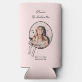 Bogen & Babes Bachelorette Party Favor Aangepaste  Seltzer Blikjeskoeler (Achterkant)