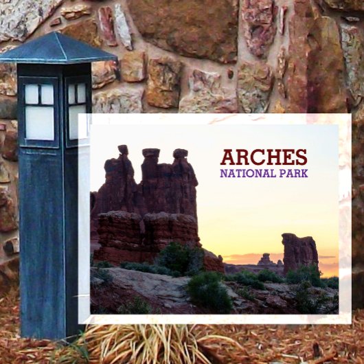 Bogen The Three Gossips en Sheep Rock, zonsopgang Briefkaart