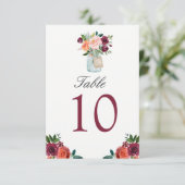 Bogundy Flowers Mason Jar Wedding Table Number Kaart (Staand voorkant)