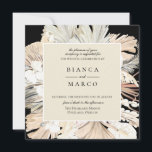 Boheemien Jungle Frame Trouw Uitnodiging<br><div class="desc">Chique waterverf palmbladeren,  orchideeën,  lelies en pampagras,  trouw uitnodiging. Voorkant van de kaart heeft zwarte en beige achtergronden.  Achterkant van de kaart heeft een effen zwarte kleur en een bijpassende bladversiering. Pas tekst,  lettertype,  kleur en grootte aan.</div>