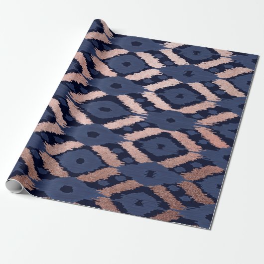 Boheems Roos Gold Navy Blue Ikat Pattern Cadeaupapier (Uitgerold)