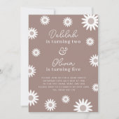 Bohemian Daisy Photo Joint Birthday Invitation Kaart (Voorkant)