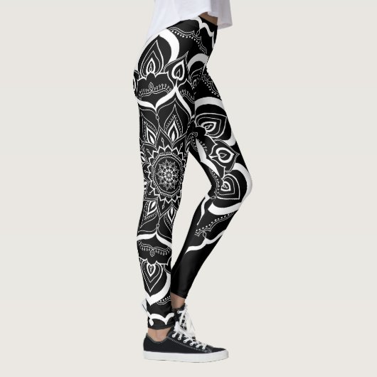 Bohemian Hand Drawn Mandala Black White Leggings (Rechts)