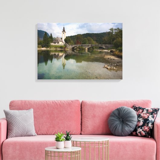 Bohinj meer met kerk in Slovenië canvas print (Insitu (Woonkamer))