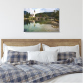 Bohinj meer met kerk in Slovenië canvas print (Insitu (Slaapkamer))