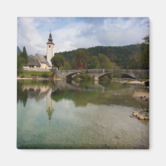 Bohinj meer met kerk in Slovenië magneet (Voorkant)