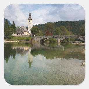 Bohinj-meer met kerk in Slovenië Vierkante Sticker