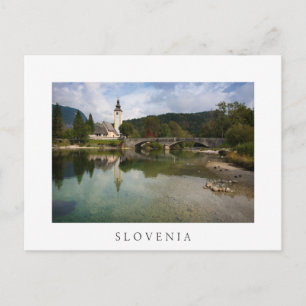 Bohinj-meer met kerk in Slovenië, wit briefkaart