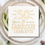 Boho 50 & Fabulous 50th Birthday Persoonlijke naam Folie Servetten<br><div class="desc">Boho 50 & Fabulous 50th Birthday Personalized Name Real Folie Stamped Paper Napkins bevat de tekst "50 & Fabulous" met uw persoonlijke naam hieronder in de moderne kalligrafie script typografie en geaccentueerd met een pijl en sterren. Perfect voor 50ste verjaardagsfeestjes. Creëer door Evco Studio www.zazzle.com/store/evcostudio</div>