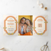 Boho 70s Retro Kleurrijke Groovy Lijst Wedding Drieluik Uitnodiging (Binnen)