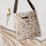 Boho All-Over-Print Tas, schouder Tas<br><div class="desc">Deze stijlvolle boho-zaktas is voorzien van prachtige,  met de hand geschilderde waterverf wildbloemen en vlinders die in een prachtig grillig patroon zijn gegoten met een naam die personaliserend is.</div>