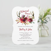 Boho Antler Burgundy Floral Rehearsal Dinner Kaart (Staand voorkant)