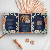 Boho Arch Earthy Floral Navy Blue QR Code Weddensc Drieluik Uitnodiging