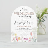 Boho Arch Een beetje Wildflower Baby shower Foto Kaart (Staand voorkant)