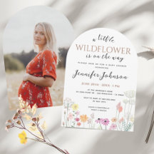 Boho Arch Een beetje Wildflower Baby shower Foto