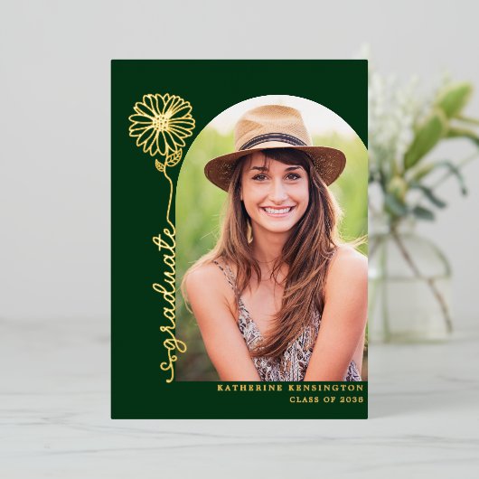 Boho Arch Green Gold Handwrited Photo Afstuderen Folie Uitnodiging (Staand Voorkant)
