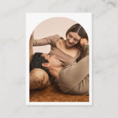 Boho Arch Moderne Minimalistische QR Code Bruiloft Informatiekaartje (Achterkant)