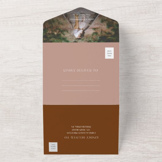 Boho Arch Terracotta Wedding Uitnodiging met foto (Buitenkant)