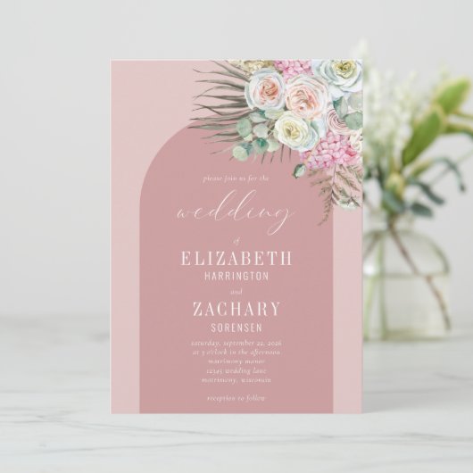 Boho Arch Tropical Floral Dusty Roos Wedding Kaart (Staand voorkant)