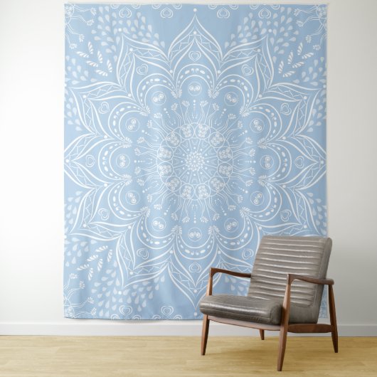 Boho Baby Blue Mandala Tapestry Wandkleed (In situ)