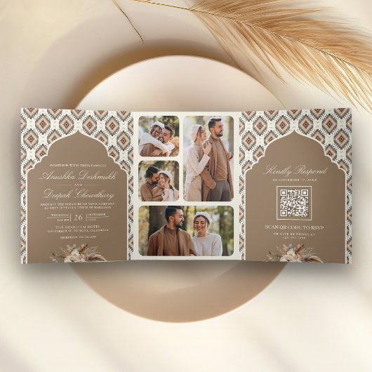 Boho Beige Ivoor Ikat Fotocollage Indiase bruiloft Drieluik Uitnodiging