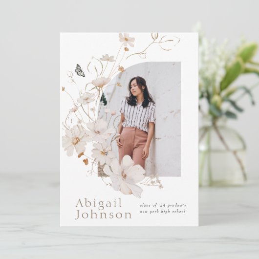 Boho Beige Waterverf Bloemengraduatie Feest Kaart (Staand voorkant)