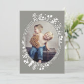 Boho Berries Ovale Kerst Foto Kaart Taupe (Staand voorkant)