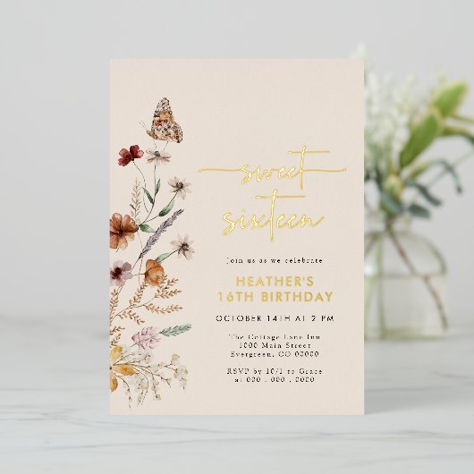 Boho Birthday Folie Uitnodiging (Staand Voorkant)