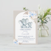 Boho Blauwe Bloemboog Olifant Baby Shower Kaart (Staand voorkant)