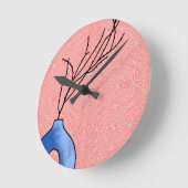 Boho blauwe vaas zacht roze bloemige achtergrond k ronde klok (Hoek)