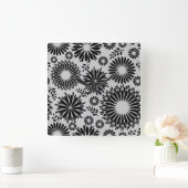 Boho bloemen Zwart en wit vector bloempatroon Vierkante Klok (Huis)