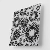 Boho bloemen Zwart en wit vector bloempatroon Vierkante Klok (Hoek)
