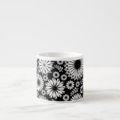 Boho bloemen Zwart-wit vectorbloempatroon Espresso Kop (Voorkant)
