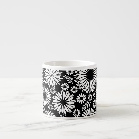 Boho bloemen Zwart-wit vectorbloempatroon Espresso Kop (Voorkant)