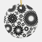 Boho bloemen Zwart-wit vectorbloempatroon Keramisch Ornament (Voorkant)