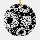 Boho bloemen Zwart-wit vectorbloempatroon Keramisch Ornament (Voorkant)